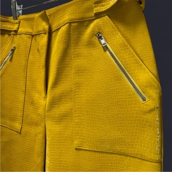NWT Royalty By Maluma Yellow Croc Faux Leather Cropped Pants - Picture 4 of 6